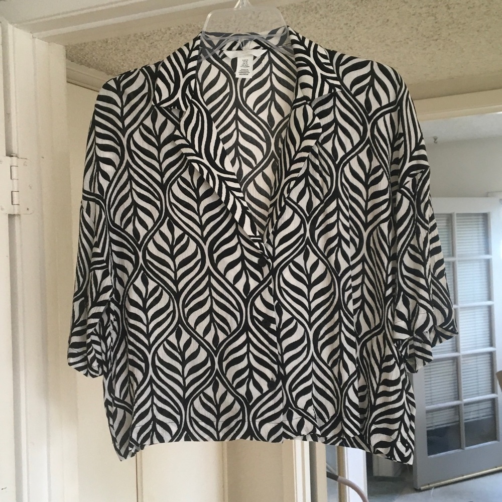 H&M/B&W LEAF PRINT WIDE SLEEVE CROP GUAZE”RESORT SHIRT”NEW